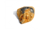 Basalt-Quellstein mit Lochbohrung Stein-035
